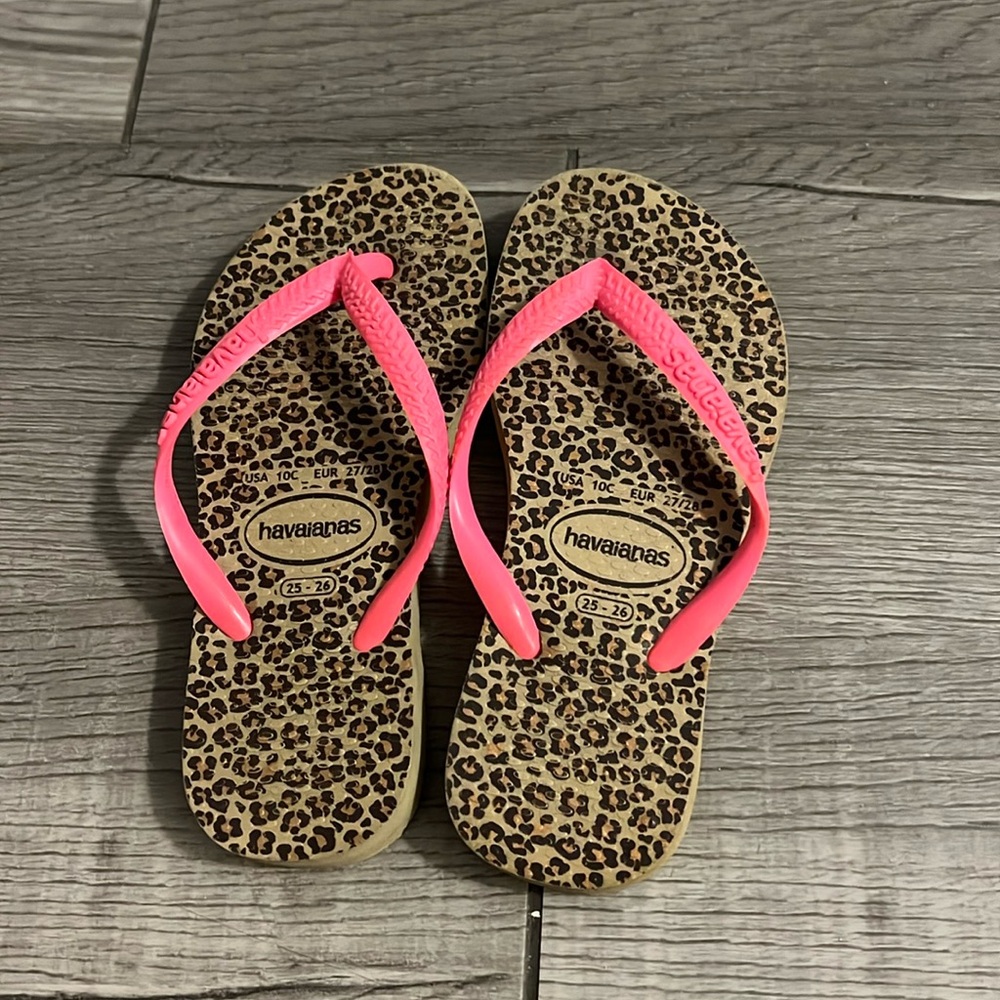Cheetah flip flops